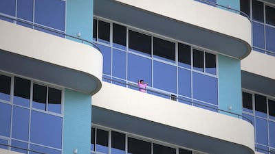 Khalidiya / Al Bateen high-end apartments: Q1-Q2 2015 up 2%. Q2 2014-Q2 2015 up 3%. Studio - Dh85,000 to Dh100,000. 1BR - Dh105,000 to Dh135,000. 2BR - Dh150,000 to Dh185,000. 3BR - Dh175,000 to Dh250,000. Silvia Razgova / The National