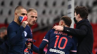Paris Saint-Germain defender Layvin Kurzawa, Mitchel Bakker, Neymar and head coach Mauricio Pochettino celebrate. AFP