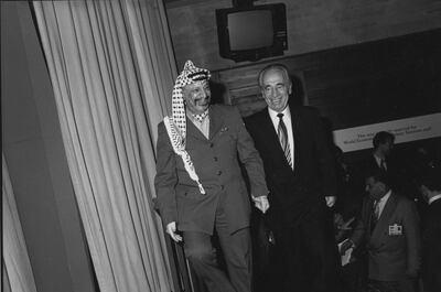 Former PLO chairman Yasser Arafat with then Israeli foreign minister Shimon Peres in Davos in 1994. World Economic Forum