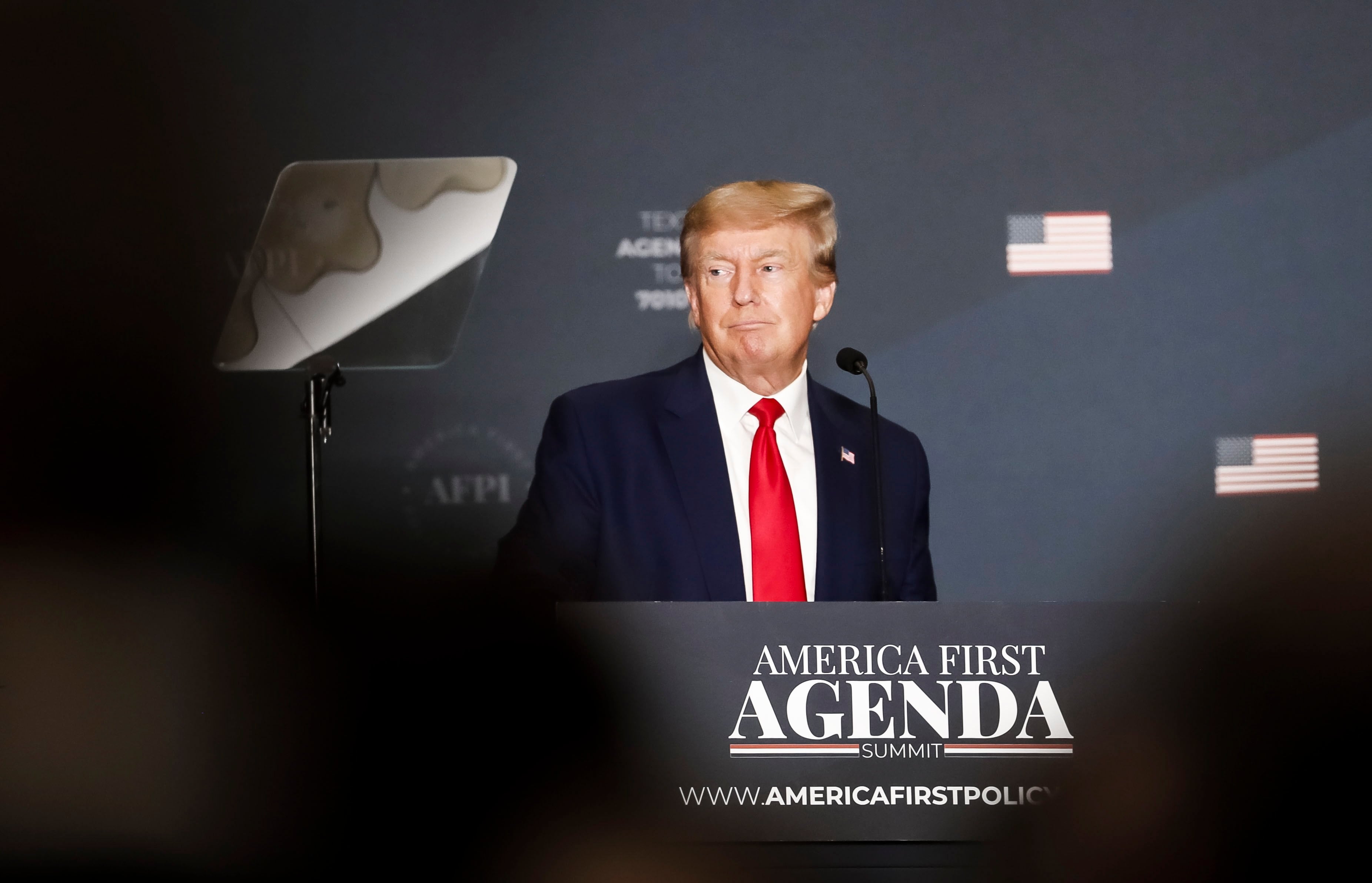 Kalshi flags Trump's teleprompter operator for allegedly betting on speeches