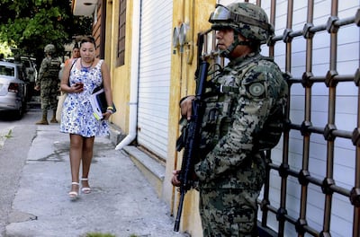 Mexican marines take control of Acapulco. AFP