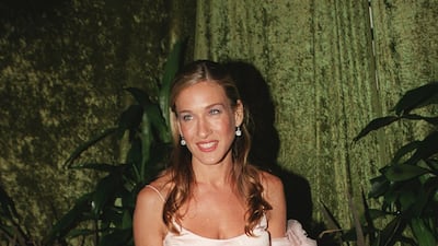 Sarah Jessica Parker, in ballerina-pink feathered Oscar de la Renta, arrives for HBO's post-Emmy Awards party on September 10, 2000. Getty