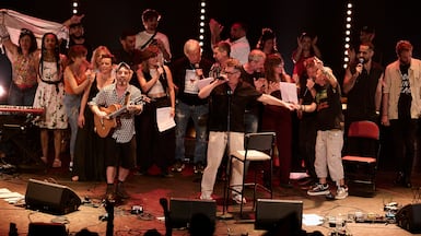 A fundraiser concert near Paris in support of the Gazan artist Mahmoud Mabrouk. Photo: Maan for Gaza