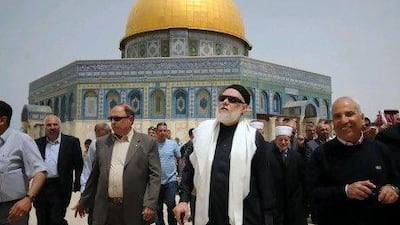 To many Muslim and Christian Palestinians, the Grand Mufti's defiance of tradition was a welcome show of support.