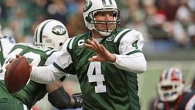 Brett Favre, in action above for the New York Jets last season, is considering changing his mind on retirement for a second time and playing for the Minnesota Vikings this year.