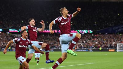 West Ham United 1 (Soucek 55') Tottenham 1 (Kehrer og 34'): The Hammers fought back from a goal down to share the derby spoils at London Stadium, while Spurs saw a first-half penalty call after an Aaron Cresswell handball overturned following a lengthy VAR check. "In England they have to learn much more to use the VAR in the right way," said Spurs manager Antonio Conte. "You have to study very well and be more accurate." Reuters