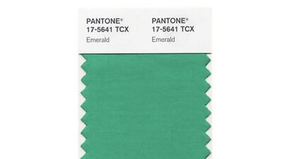 Emerald Mini Swatch. Courtesy Pantone
