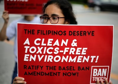 The shipment to the Philippines of a hundred garbage containers from Canada six years ago - 69 containers of which departed on 30 May, back to their origin- has triggered a 'garbage war'in the last month. EPA