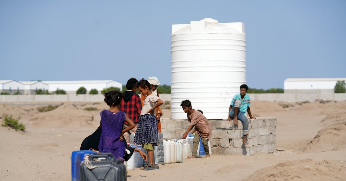 Families torn apart as Yemen fighting forces more than 125 ...