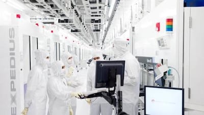 Students from Abu Dhabi visit the Globalfoundries facility in Dresden.