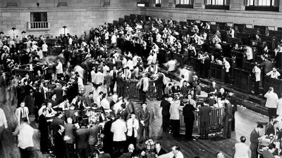 Traders rushing in Wall Street in 1929 as the New York Stock Exchange crashed AFP PHOTO
