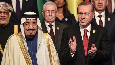 Saudi Arabia’s King Salman and Turkish president Recep Tayyip Erdogan at the Organisation of Islamic Cooperation summit in Istanbul on April 14, 2016. Ozan Kose / AFP