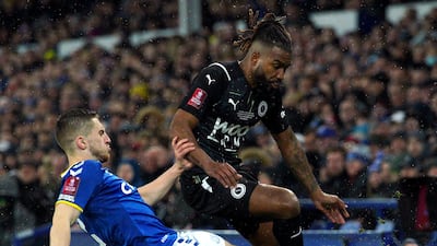 Jonjoe Kenny, 8 – Confident in the final third, a consistent danger and the man who played in a smooth ball to the near post to help make it 1-0. PA
