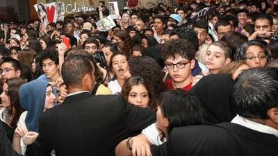 Fans gather to catch a glimpse of Kim Kardashian at the Dubai Mall.