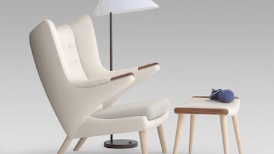 pp19 · Teddy Bear Chair Fabric: Hallingdal 65/ Dessin 103 Legs: Ash Paws: Valnut HANS J. WEGNER 1951. Photo by Jens Mourits Sørensen / PP Møbler