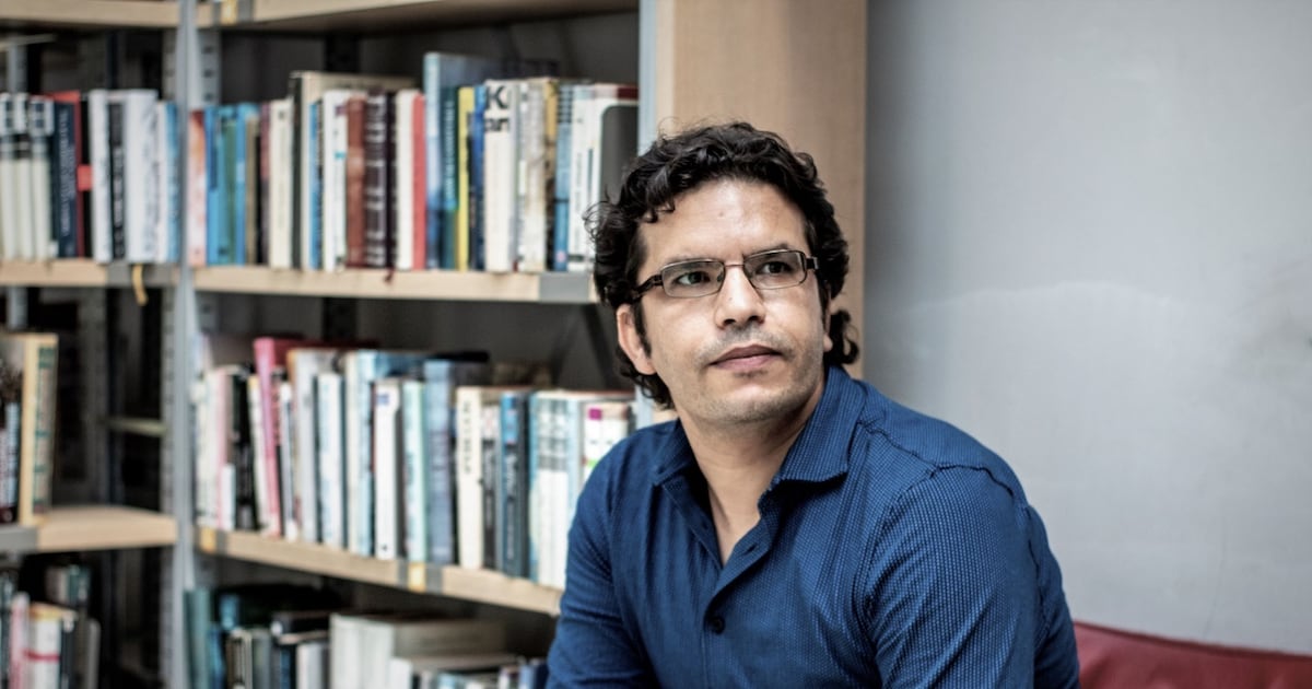 الأدب الجزائري يجب أن يواجه إرث الحرب الأهلية، كما يقول الكاتب الحائز على جائزة سعيد خطيبي | الوطنية