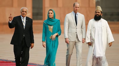 Britain's Prince William and Catherine, Duchess of Cambridge are escorted into the Badshahi Mosque in Lahore, Pakistan October 17, 2019. REUTERS/Peter Nicholls