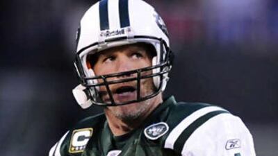 The New York Jets quarterback Brett Favre cut a dejected figure during Sunday's loss to the Miami Dolphins.