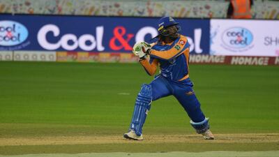 Chris Gayle made his presence felt for Karachi Kings against Islamabad United. Courtesy: Duabi Sports City