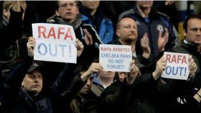 Chelsea supporters hang a banner at the former Liverpool coach Rafa Benitez’s first game as interim manager of Chelsea in the match at Stamford Bridge against Manchester City.