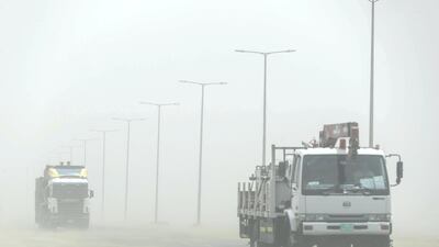 Extreme winds created sand storm conditions in the Emirates. Low visibility forced drivers to take extra caution while commuting.