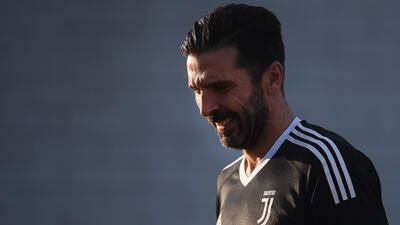 Juventus' goalkeeper Gianluigi Buffon wants to have talks with the club to discuss his future. Marco Bertorello / AFP