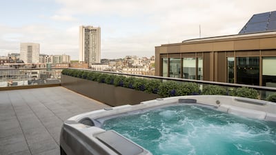 Terrace pool