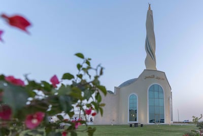 The mosque in Jabal Omar district covers an area of 7,800 square metres. Wam
