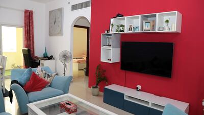 Mariam was responsible for the decor in the living room.