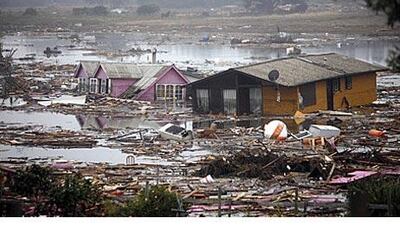 The earthquake on Saturday brought destruction and flooding to the town of Pelluhue, some 322km south-west of the capital, Santiago.