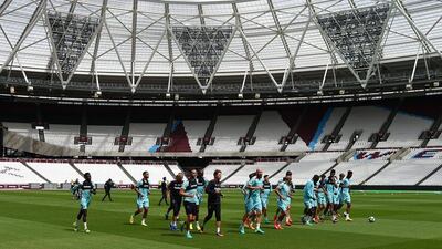 West Ham United players warm up during their training session at Queen Elizabeth Olympic Park on August 3, 2016 in London, England. (Photo by Tom Dulat/Getty Images)