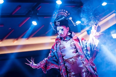 Raven geishas at Tabu