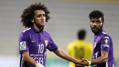 Omar Abdulrahman of Al Ain, left, during the Presidents Cup football match between Al Ain and Kalba, at Zabeel Stadium, Dubai. 27 February 2016. Ashraf Al Amra / Al Ittihad