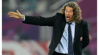 Bruno Metsu, the Qatar coach, saw his side go down to a 2-0 defeat to Uzbekistan on Friday. Karim Jaafar / AFP
