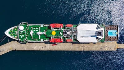 The Orient Queen from above before she sustained any damage.