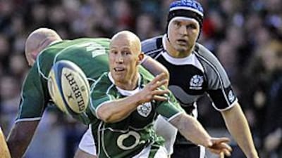 Peter Stringer has been left out of the starting XV by Declan Kidney for the crunch match with Wales.