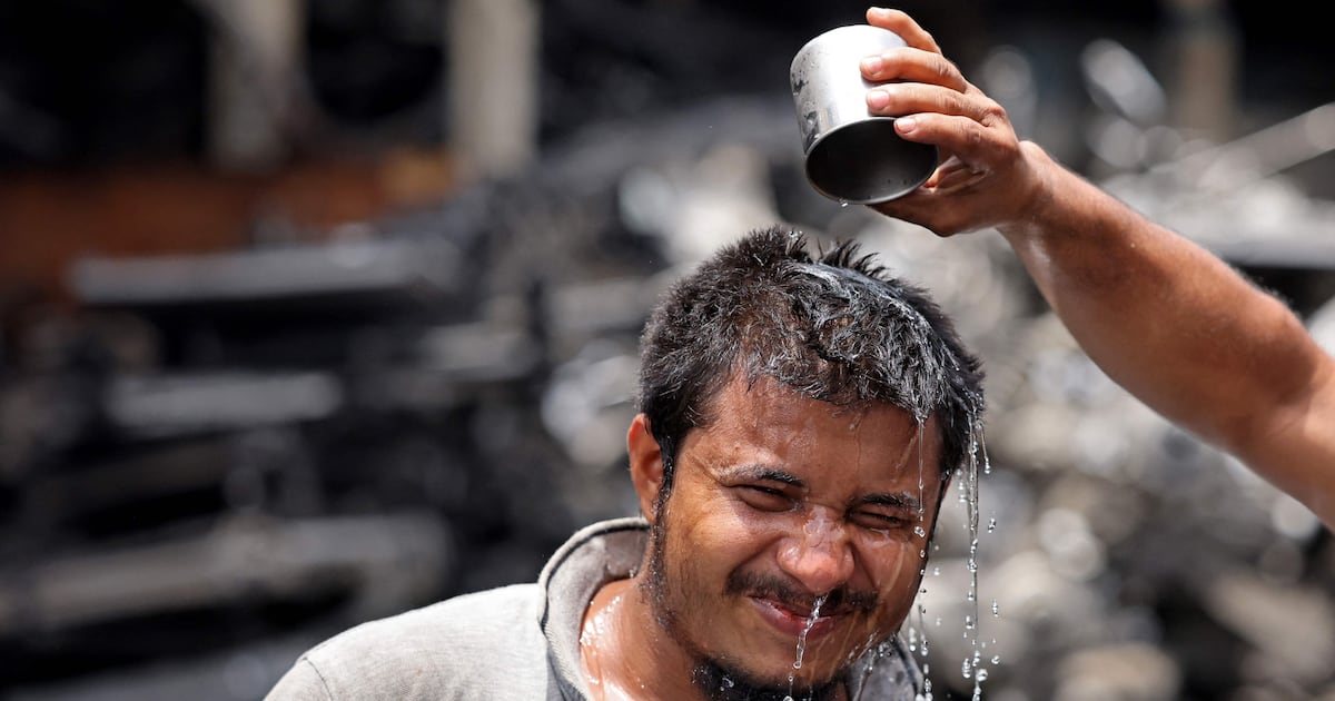 UAE braces for prolonged hot summer with temperatures likely to hit ...