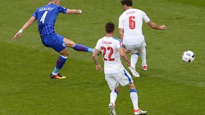 Ivan Perisic (L) of Croatia scores the opening goal during the Uefa Euro 2016 Group D preliminary round match between the Czech Republic and Croatia at Stade Geoffroy Guichard in Saint-Etienne, France, 17 June 2016. CJ Gunther / EPA
