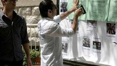Students participate in an exhibition about the 94th commemoration of the Armenian massacre.
