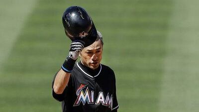 Miami Marlins batter Ichiro Suzuki of Japan tips his batting helmet to the crowd after doubling in the ninth inning of play against the San Diego Padres at Petco Park in San Diego, California, USA 15 June 2016. Paul Buck / EPA