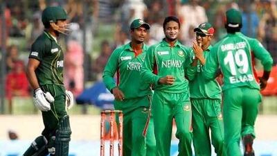 Bangladesh’s Shakib Al Hasan, centre, was the player of the tournament at the Asia Cup.