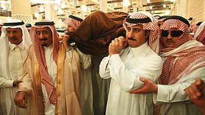 Following the death of the Crown Prince Sultan bin Abdul Aziz Al Saud, Prince Nayef bin Abdul Aziz Al Saud, the former interior minister, was named as the heir to the Saudi throne.