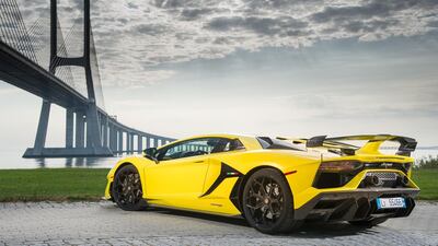 It goes from 0-to-100kph in 2.8 seconds, 200kmh in 8.6 seconds and has a top speed of more than 350kph. Lamborghini