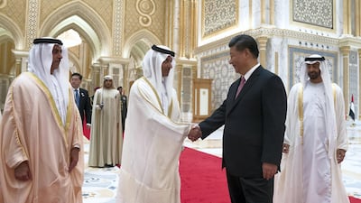 Xi Jinping greets Sheikh Hazza bin Zayed. Crown Prince Court - Abu Dhabi