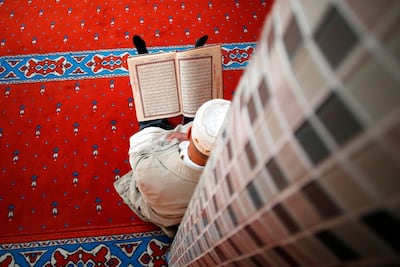 A Muslim prays during the holy month of Ramadan, on May 18, 2018 at the Mosquee Ennour, one of the most important mosques in the city of Le Havre, northwestern France. Charly Triballeau / AFP Photo
