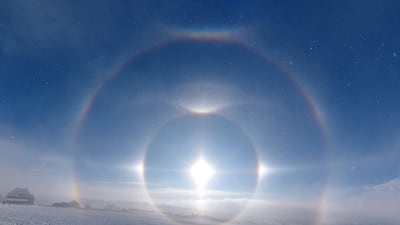 Kevin Förster spotted this exceptional halo phenomenon at the Boží Dar border checkpoint between Germany and the Czech Republic.