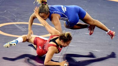 An image that represents a vibrant moment of sporting excellence between two women and their shadows. Ricardo Erick Lòpez Hevia / Granma