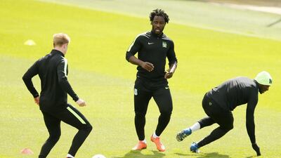 Manchester City’s Kevin De Bruyne and Wilfried Bony during training. Reuters / Jason Cairnduff