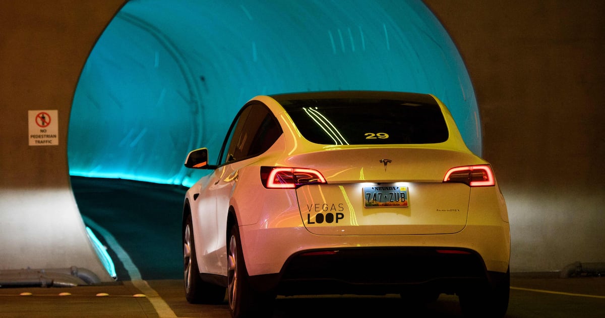 Lektionen, die Dubai aus unserem Erfahrungsbericht über die Las Vegas Loop mitnehmen kann. Lektionen, die Dubai aus unserem Erfahrungsbericht über die Las Vegas Loop mitnehmen kann.