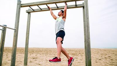 Motions that involve alternate arm-swinging are good for the left and right brain. Westend61